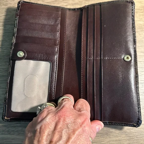 Brahmin Caroline Hunter Amaya and Ady Wallet - Picture 6 of 12